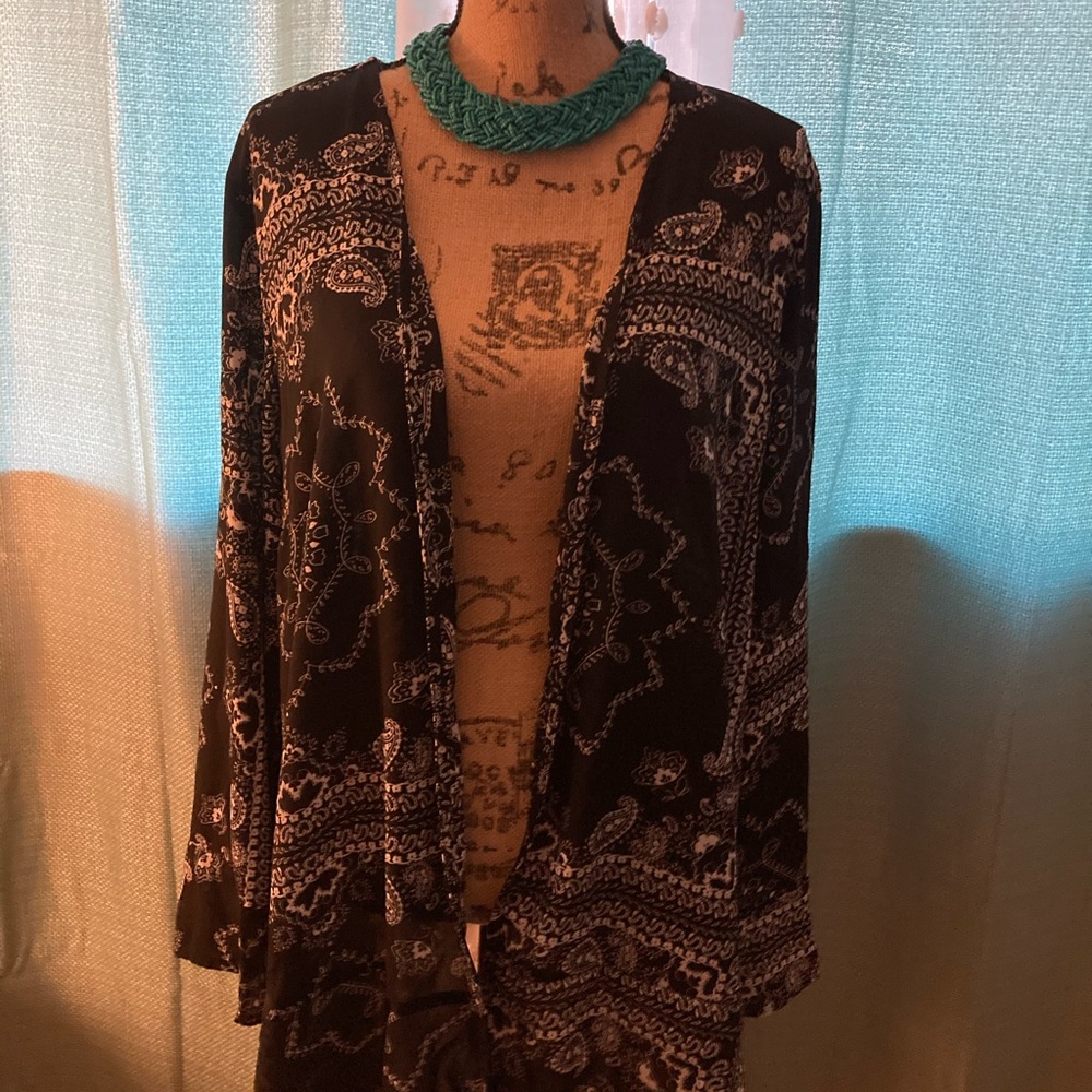 Ava & Grace XL Cover-Up New Without Tags